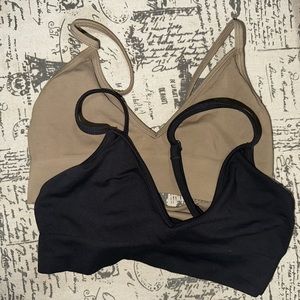 SKIMS soft smoothing bralette’s